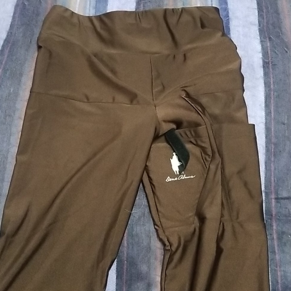 Dene Adams Concealed Carry Active Leggings